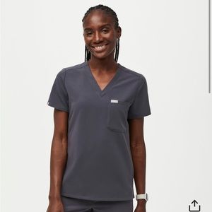 Figs Charcoal Catarina Scrub Top